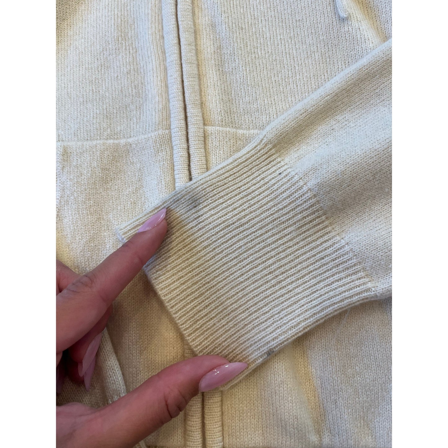 100% cashmere zip up from the 2000s