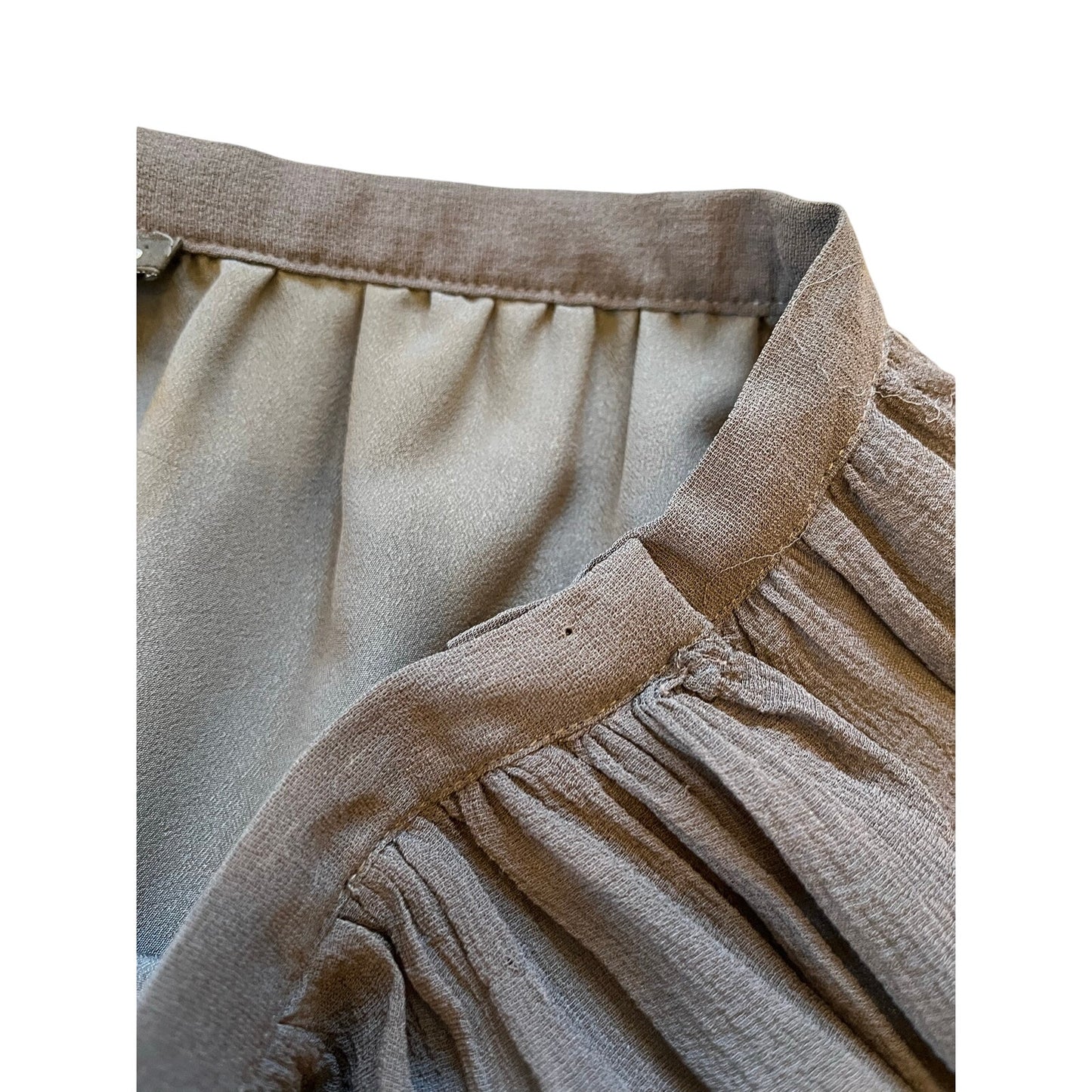 Club Monaco Gray Studded Chiffon Mini Skirt Size 6