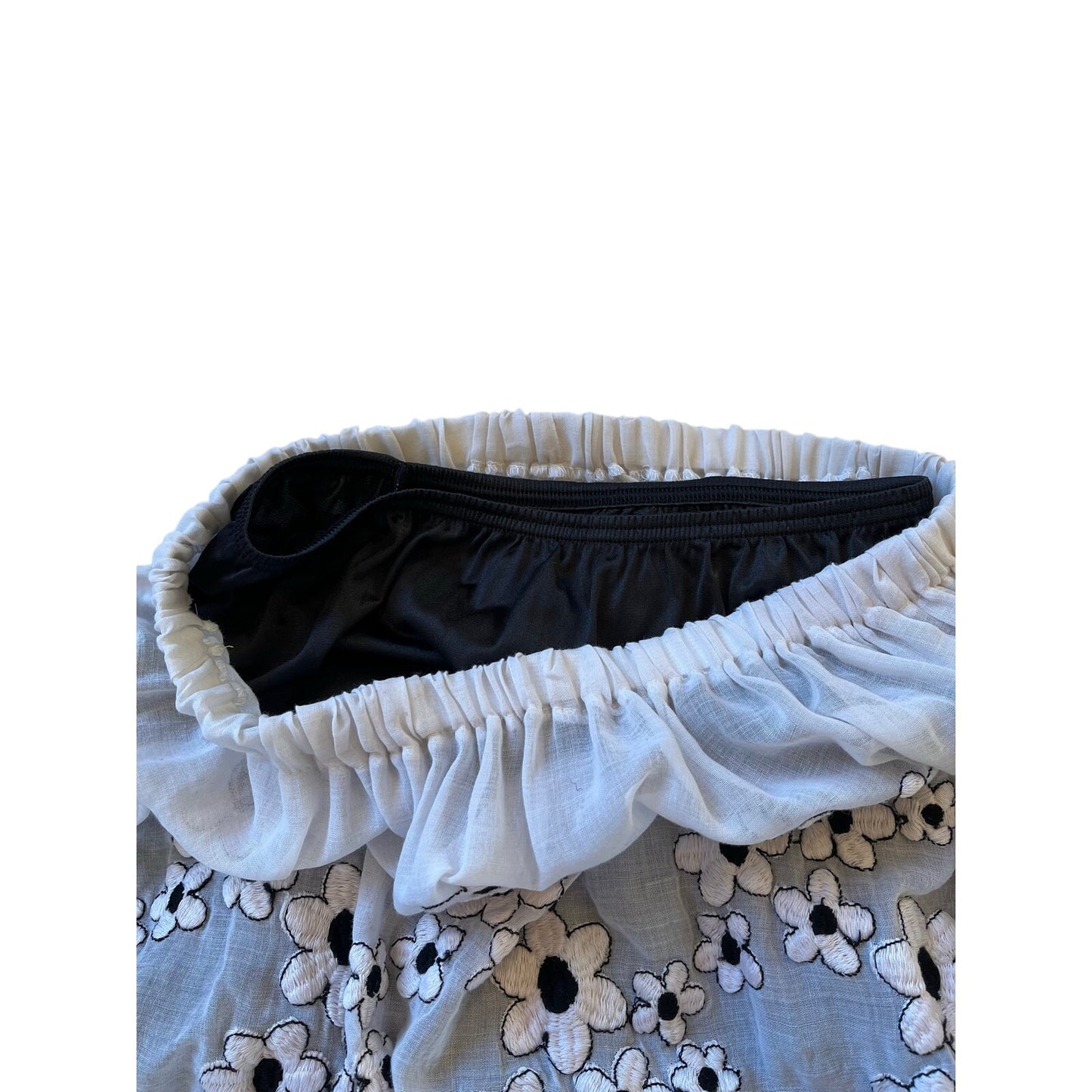 White Daisy Floral Embroidered Midi Skirt Sheer Overlay Elastic Waist Lined Boho