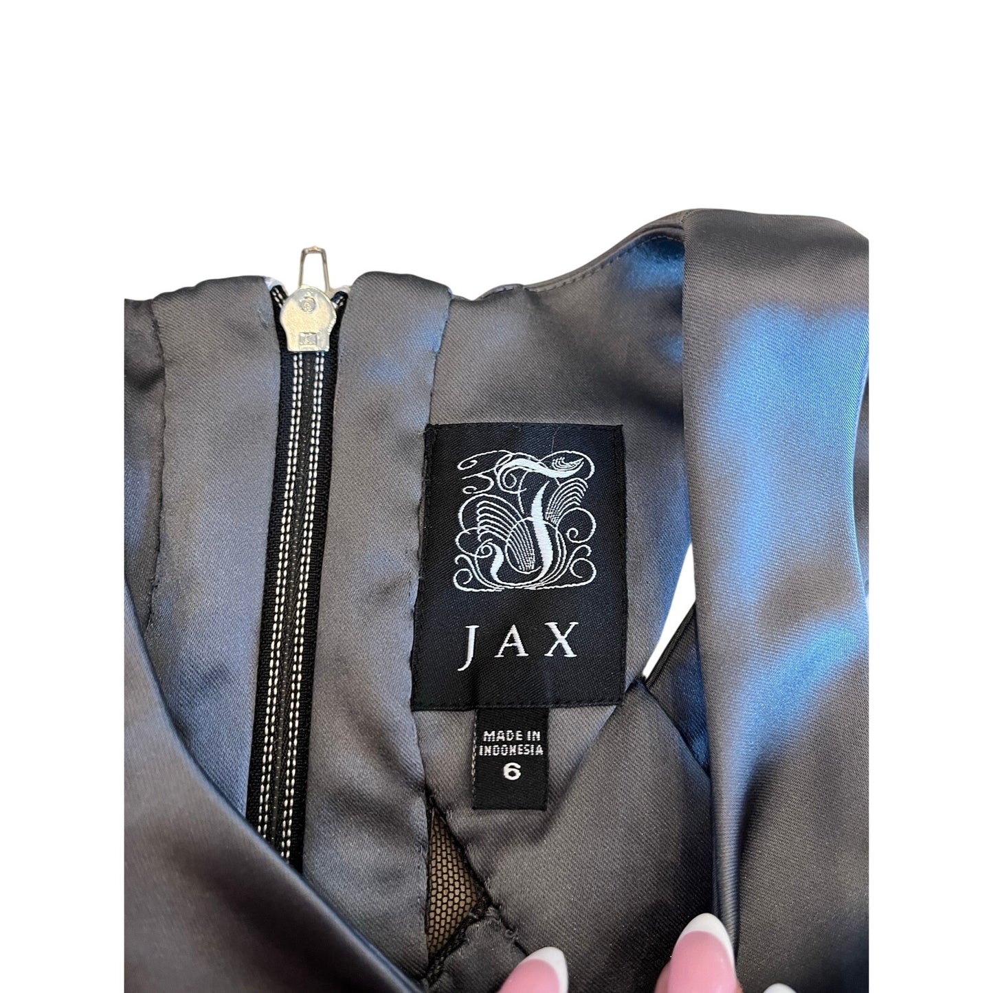 JAX Gray Black Colorblock Sheath Dress Size 6 Cutout Neck Cocktail Career Midi