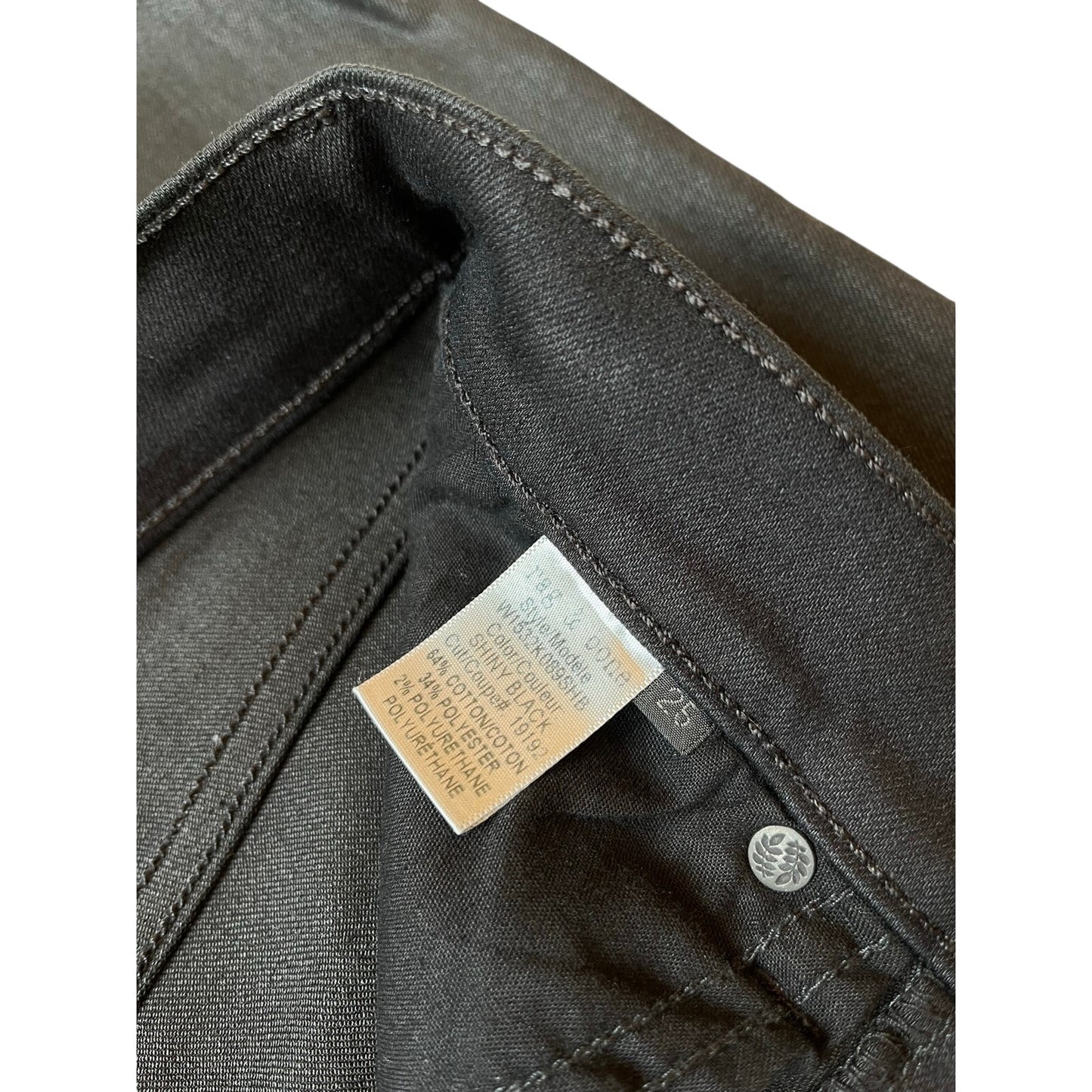 rag & bone Black Coated Skinny Jeans Size 23 Made in USA Stretch Waxed Denim