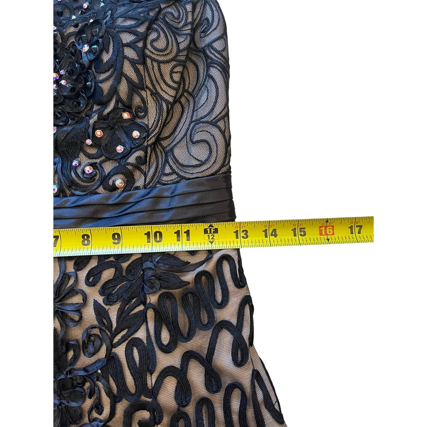 Sue Wong Black Nude Embroidered Beaded Cocktail Dress Fit & Flare Size 8 Floral