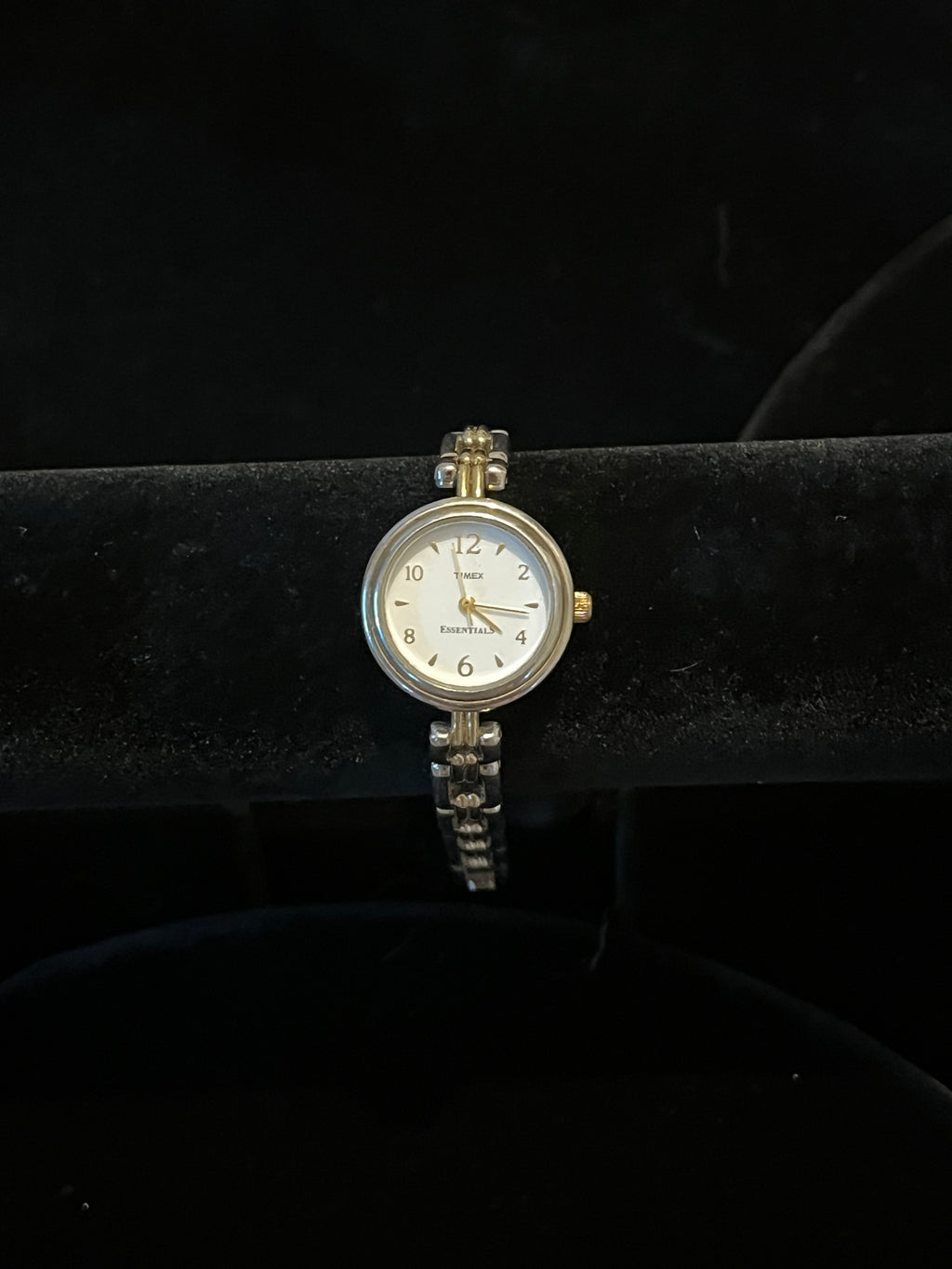 vintage women's watch- timex
