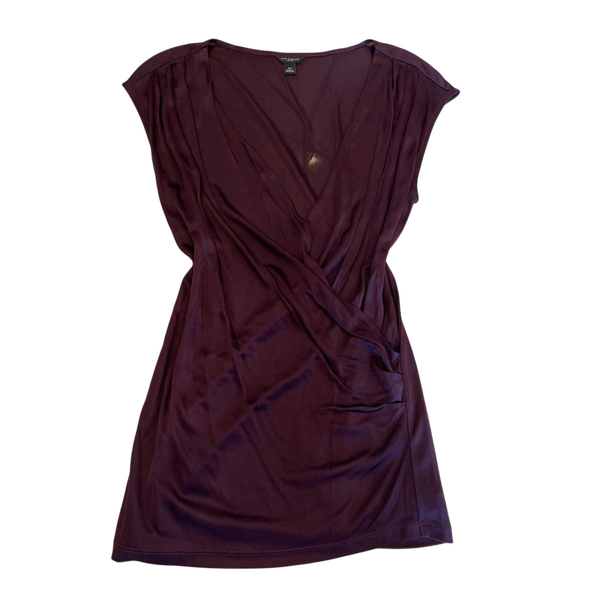 ann taylor v neck maroon top sz xs