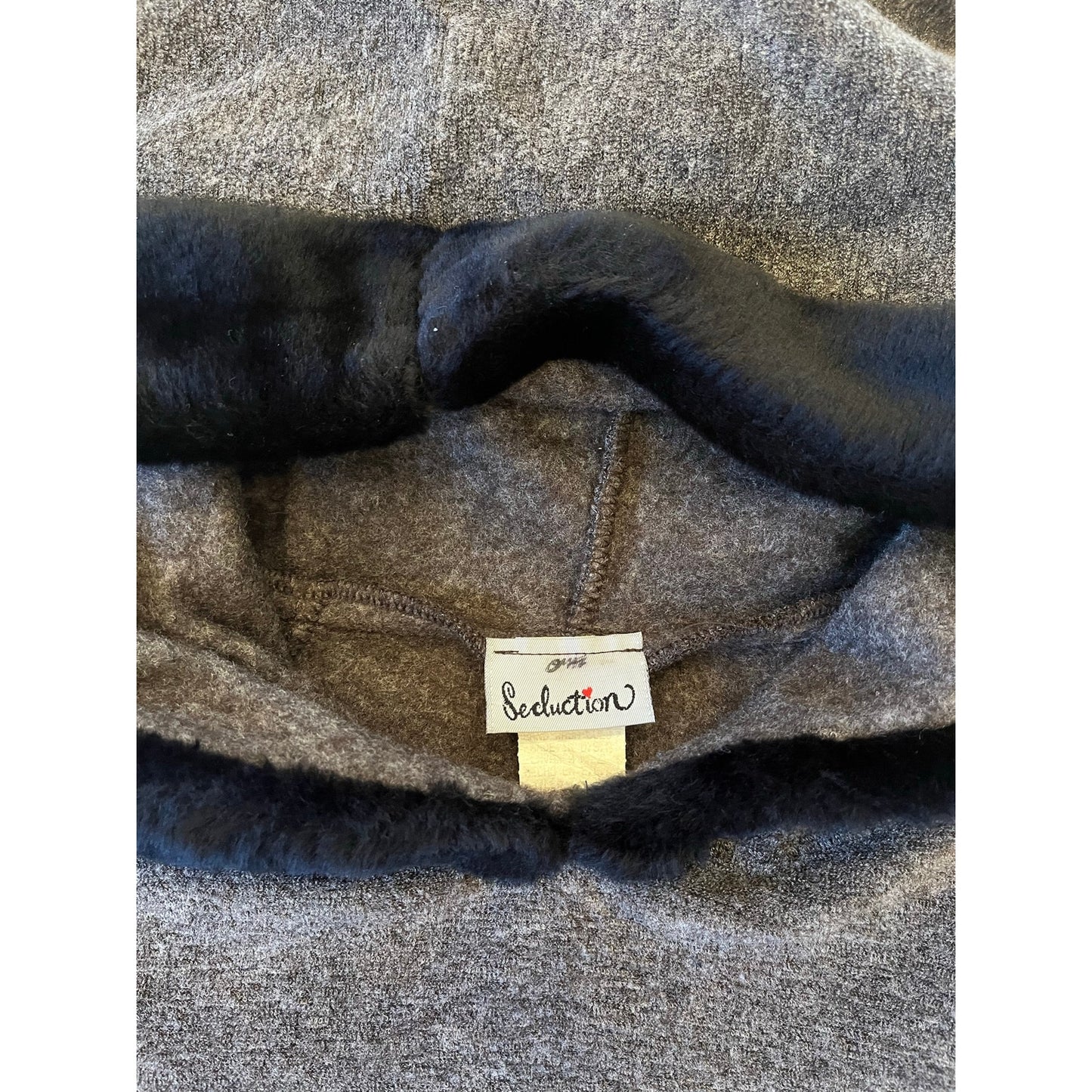 Vintage Y2K Miss Seduction Gray Faux Fur Trim Cropped Hoodie Sweatshirt
